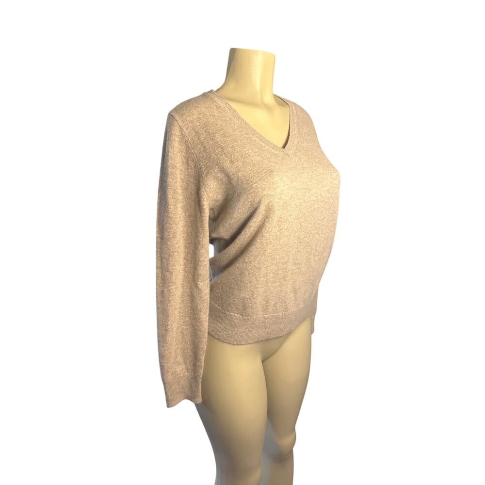 Quince Women's V-Neck Sweater in Beige